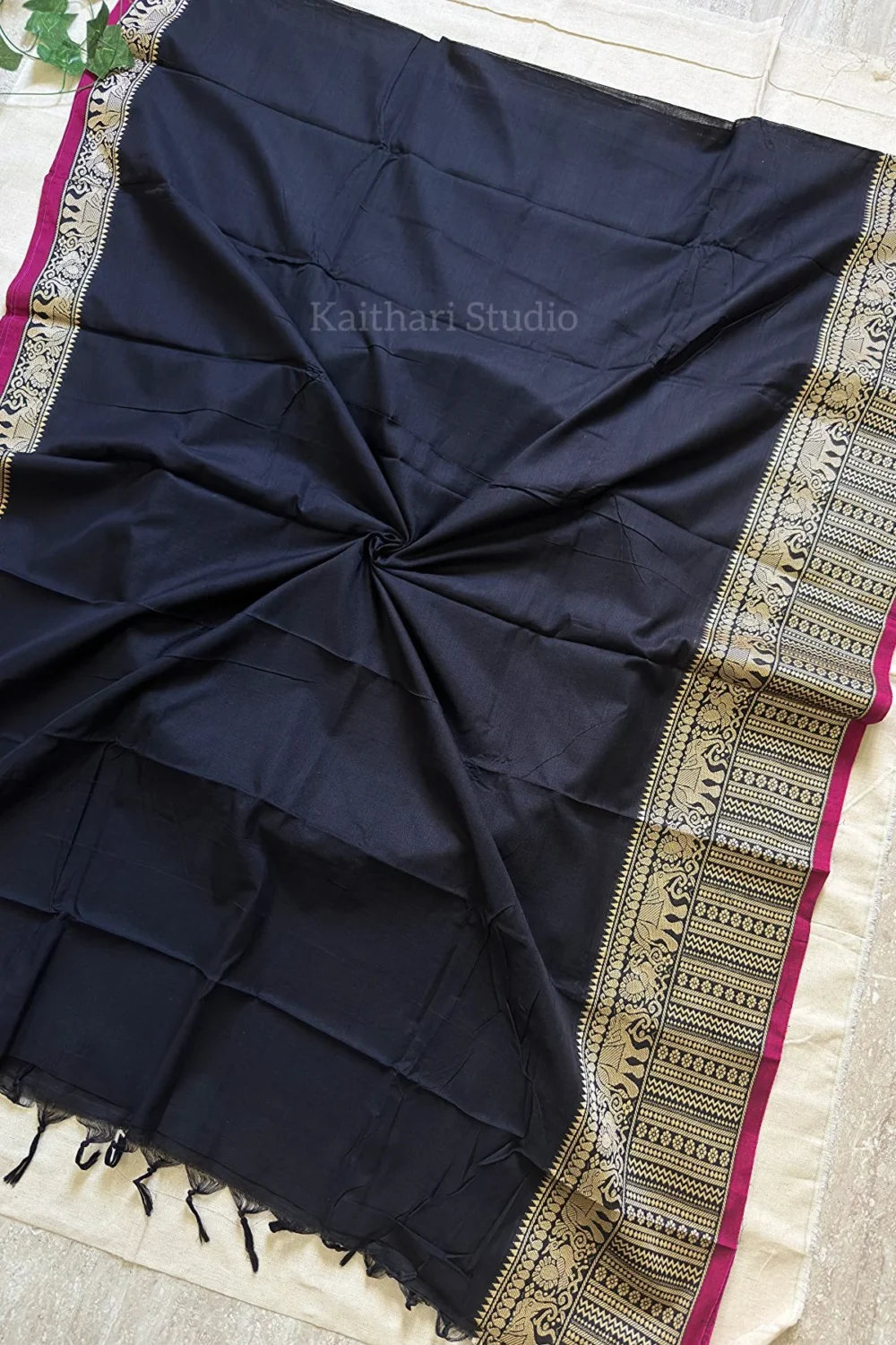Narayanpet Big border – Black - <span>KS079</span> - Image 4