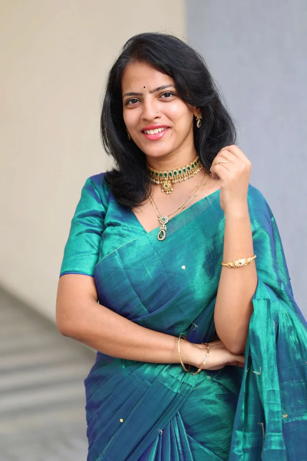 Premium Quality Tissue Saree - Peacock Green - KS074 - Image 5
