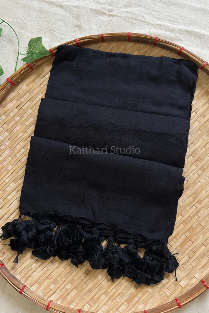 Black Plain Mul Cotton Saree <span>KS123</span>